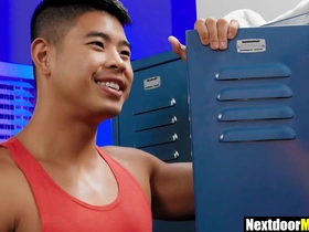 Muscular hunk has hot gay sex with Asian jock