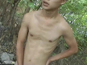 Straight Asian boy gets it hard in gay videos